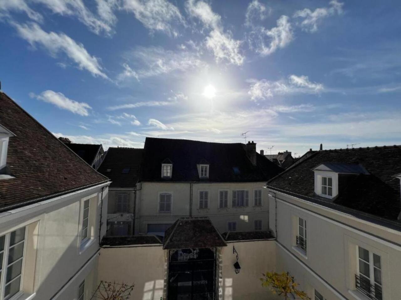 Le Laurencin Sens - La Verriere - Coeur De Ville Esterno foto