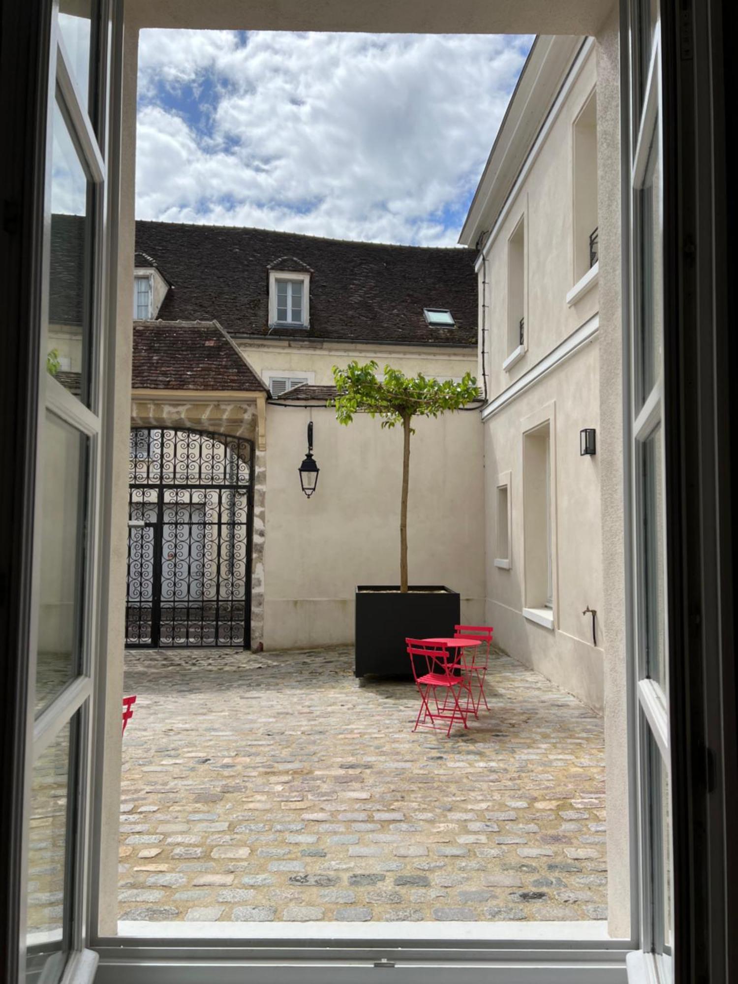 Le Laurencin Sens - La Verriere - Coeur De Ville Esterno foto